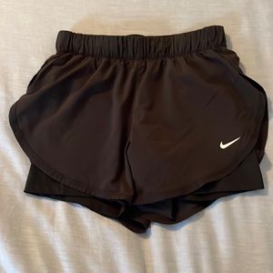 Nike Tempo Luxe 2-1 Running Shorts